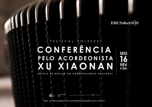 Conferência pelo acordeonista Xu Xiaonan